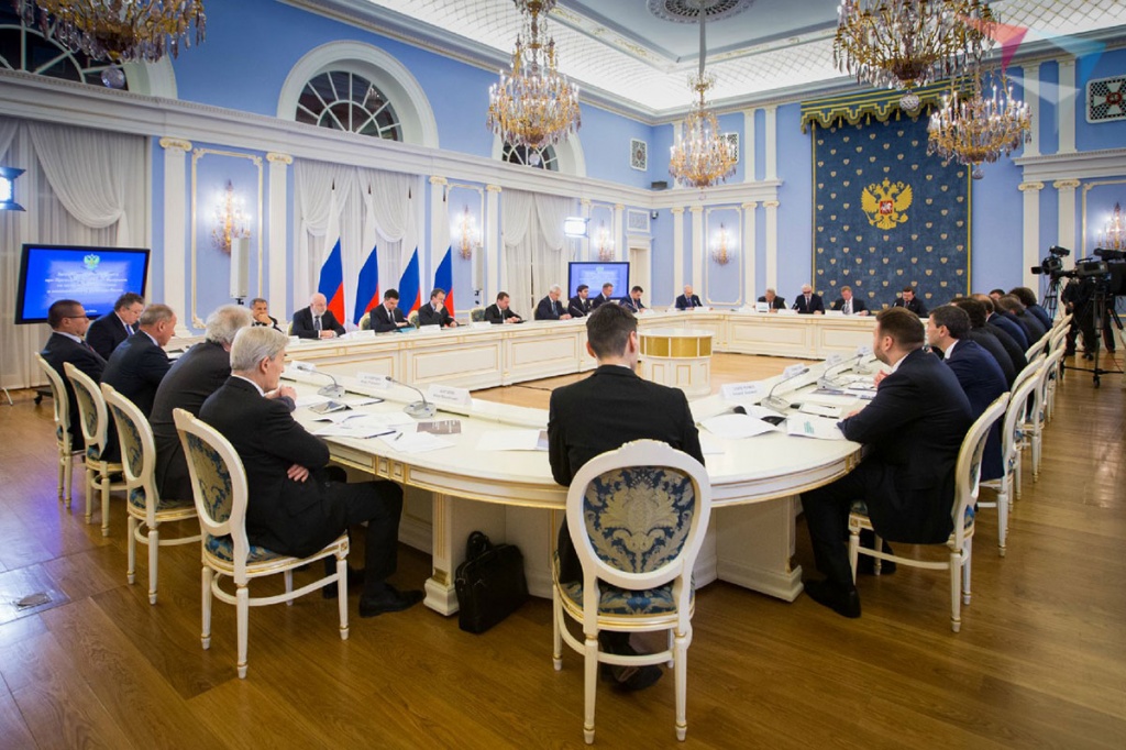 Участники заседания президиума Совета при Президенте РФ по модернизации экономики и инновационному развитию России