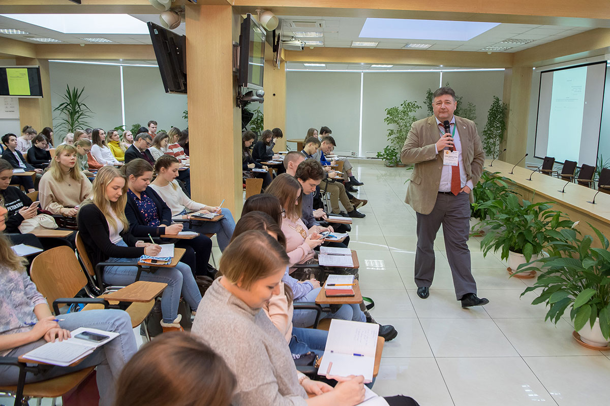 Мероприятия 1-й Российско-испанской недели с аншлагом прошли в СПбПУ