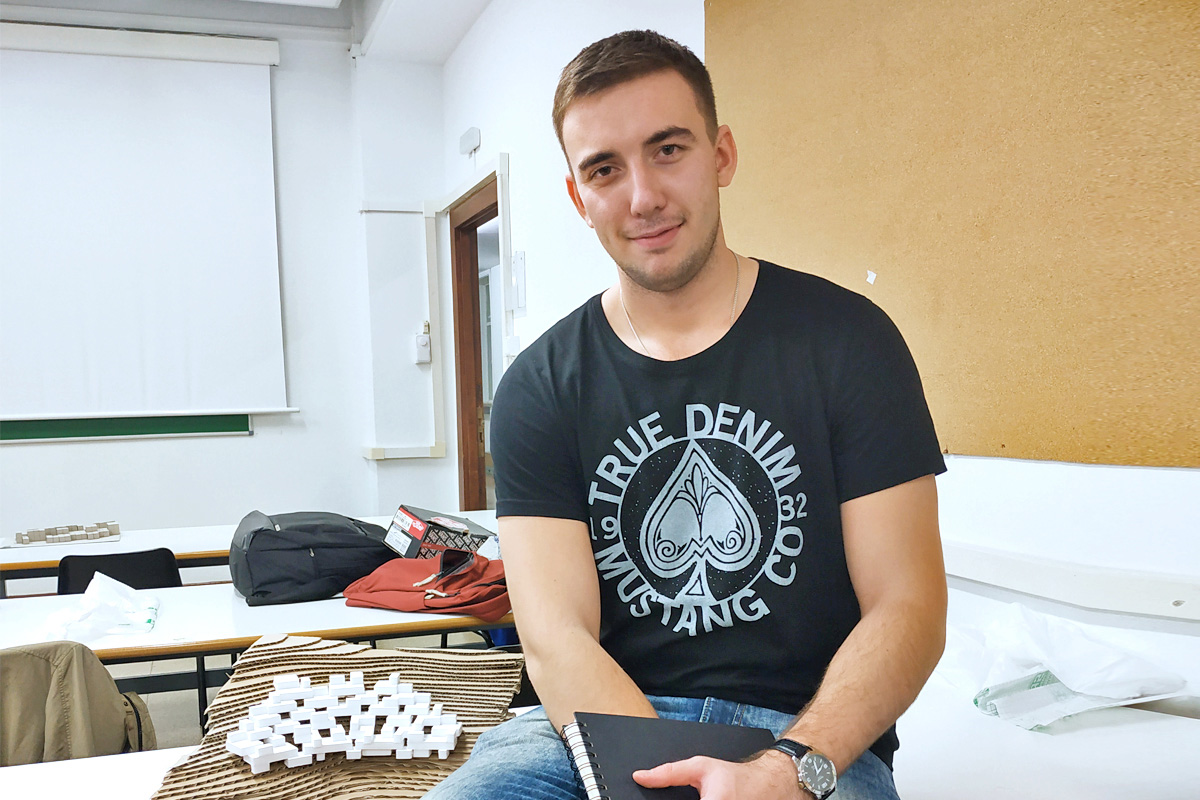 Студент ИСИ СПбПУ Артур Кузьминых отправился на обучение в Мадридский политехнический университет в рамках проекта Erasmus