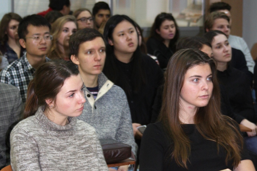 Внимательные слушатели лекции о защите интеллектуальной собственности Внимательные слушатели лекции о защите интеллектуальной собственности