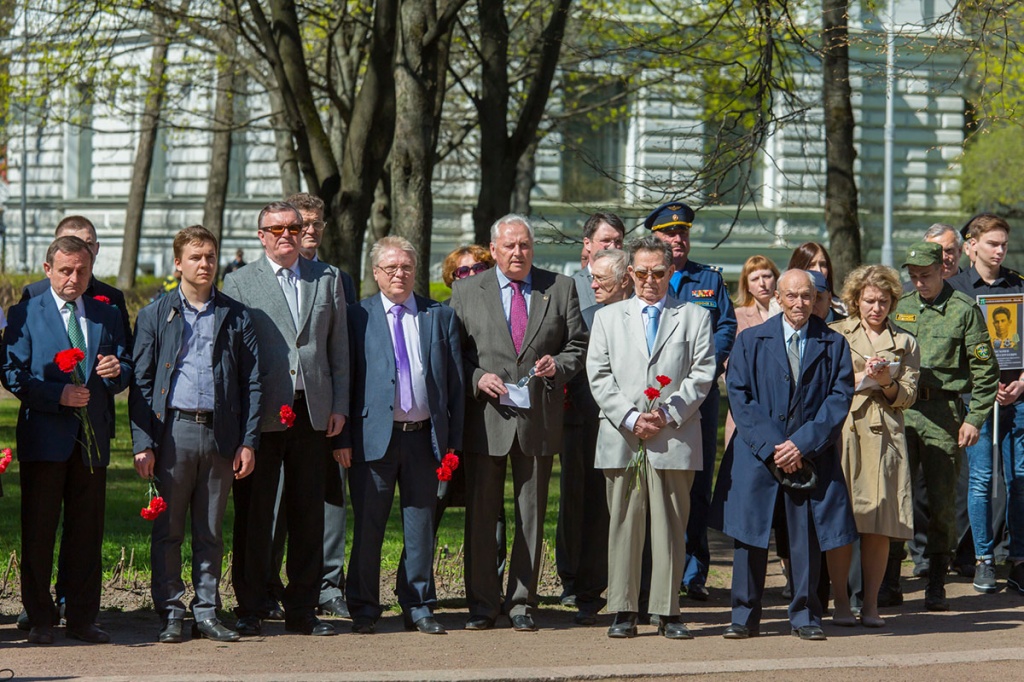 Руководство Политехнического университета на торжественном митинге, посвященном Дню Победы