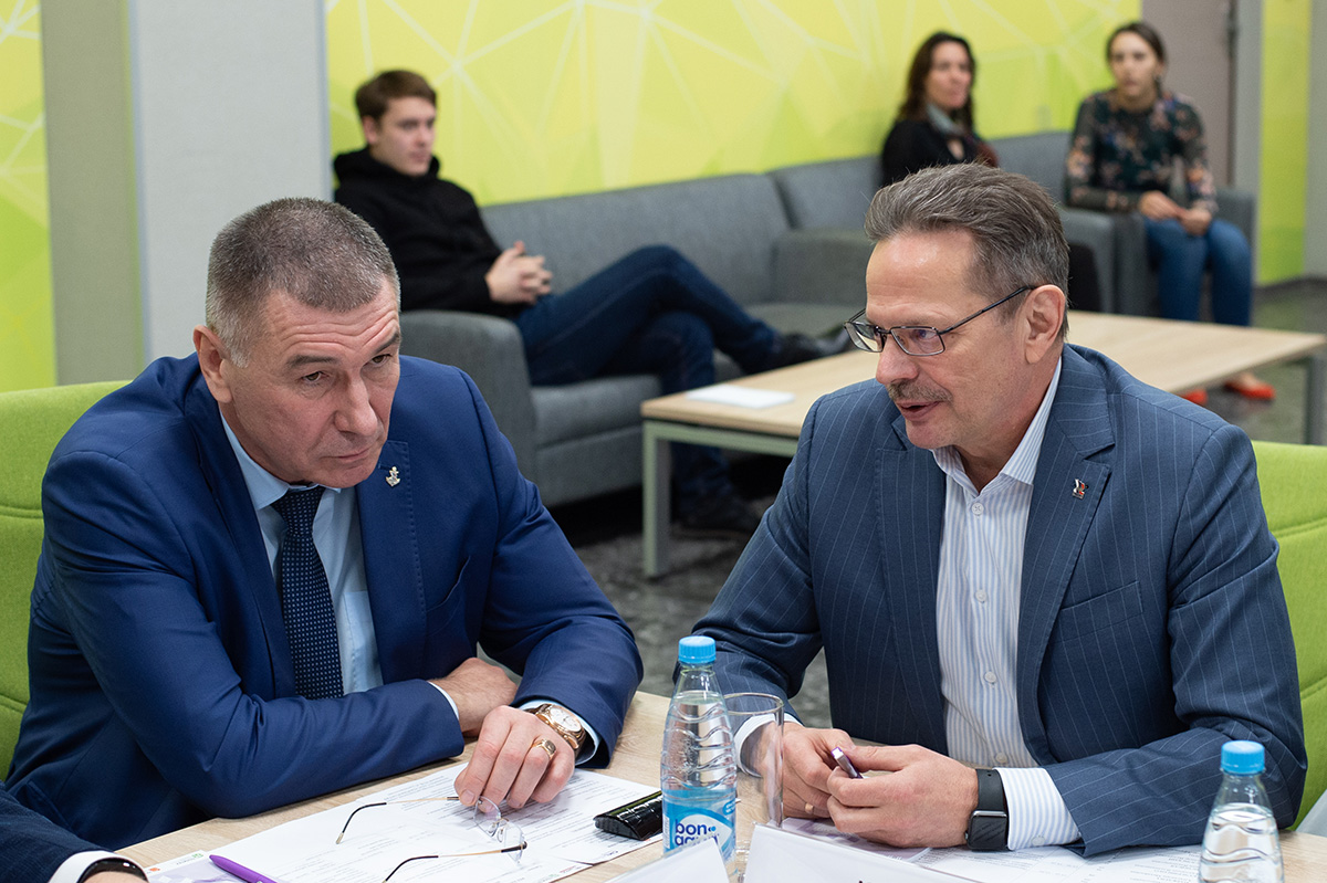 Встреча с АО «Центр технологии судостроения и судоремонта» Встреча с АО «Центр технологии судостроения и судоремонта»