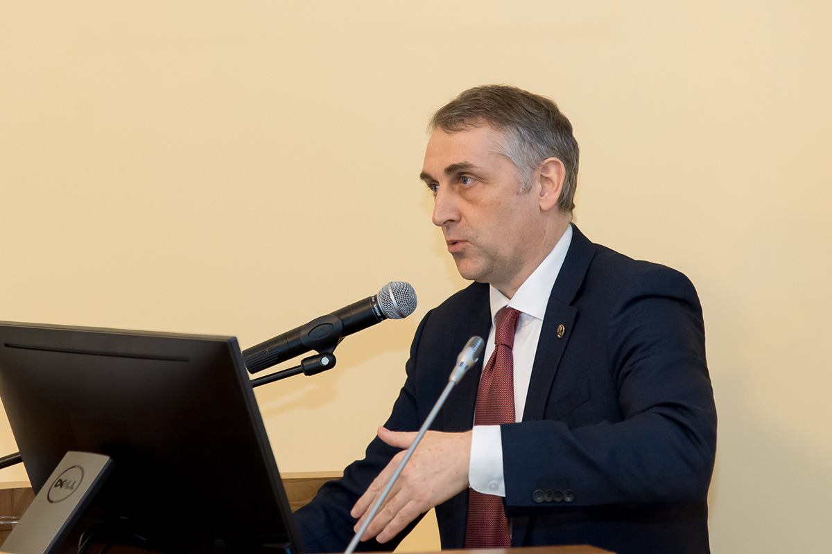 Виталий Сергеев Виталий Сергеев
