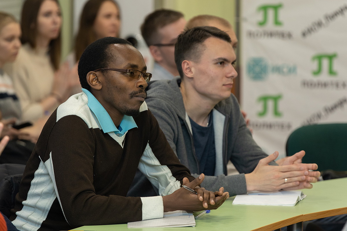 Программа разработана для подготовки студентов последнего курса магистратуры и специалитета к старту карьеры в области инжиниринга Программа разработана для подготовки студентов последнего курса магистратуры и специалитета к старту карьеры в области инжиниринга