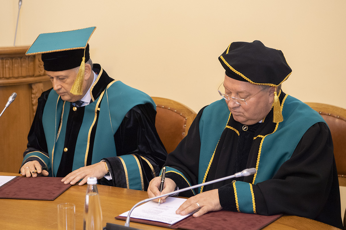В рамках заседания Ученого совета СПбПУ было подписано соглашение о сотрудничестве 