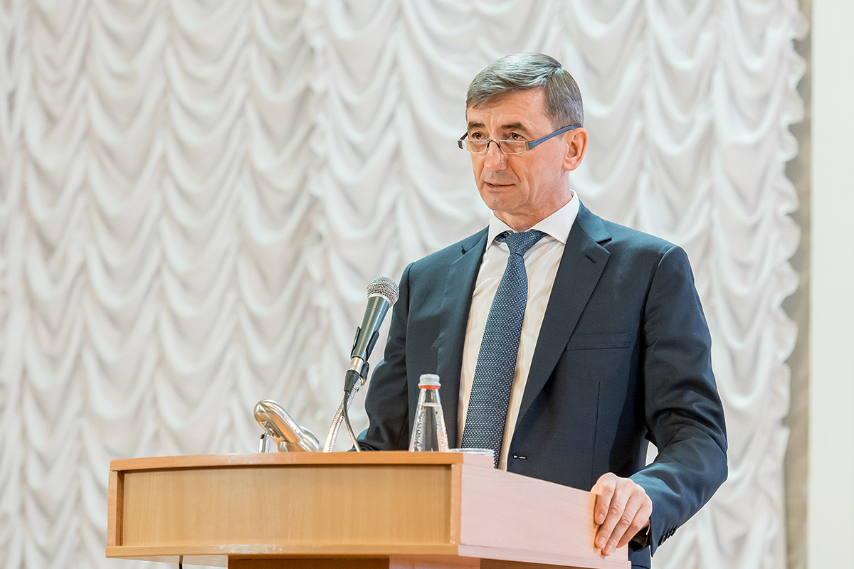 Сергей Харлашкин выступил с докладом об итогах деятельности комитета и планах на 2019 год Сергей Харлашкин выступил с докладом об итогах деятельности комитета и планах на 2019 год