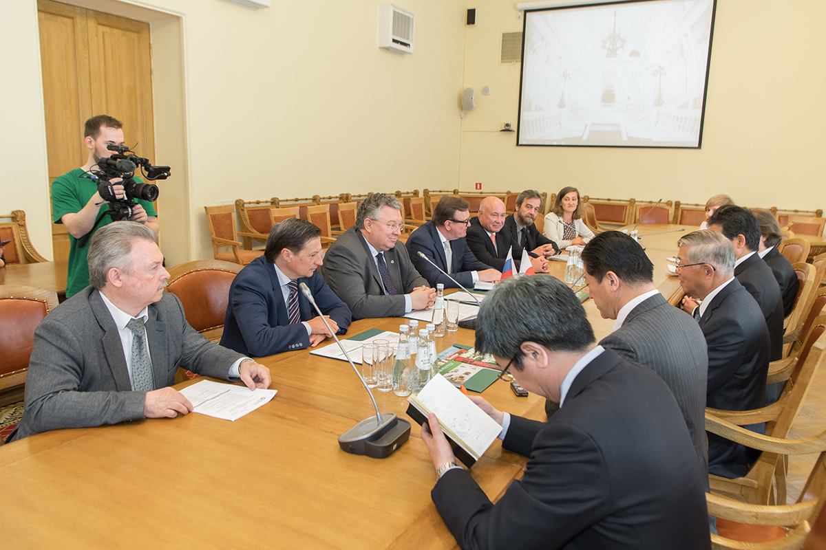 На встрече с ректором СПбПУ А.И. Рудским японские коллеги подтвердили заинтересованность в сотрудничестве На встрече с ректором СПбПУ А.И. Рудским японские коллеги подтвердили заинтересованность в сотрудничестве