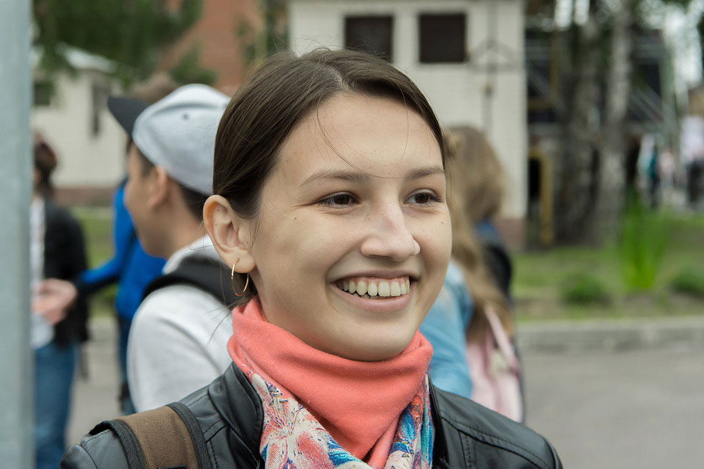 Арина Рахаева хочет завести как можно больше полезных знакомств Арина Рахаева хочет завести как можно больше полезных знакомств