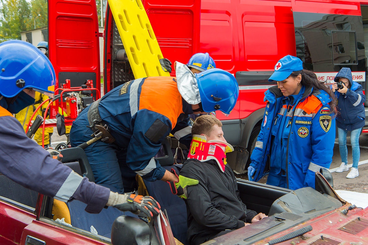 Комплексное учение 2017 года , посвященное 85-й годовщине МЧС РФ