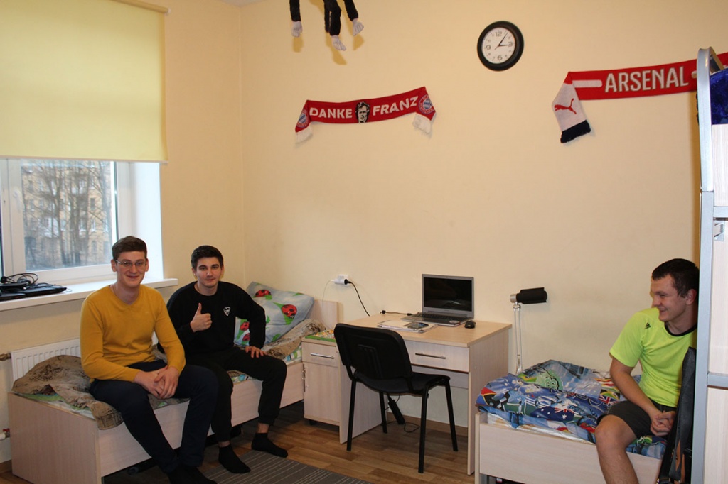 Комплекс общежитий на Площади Мужества