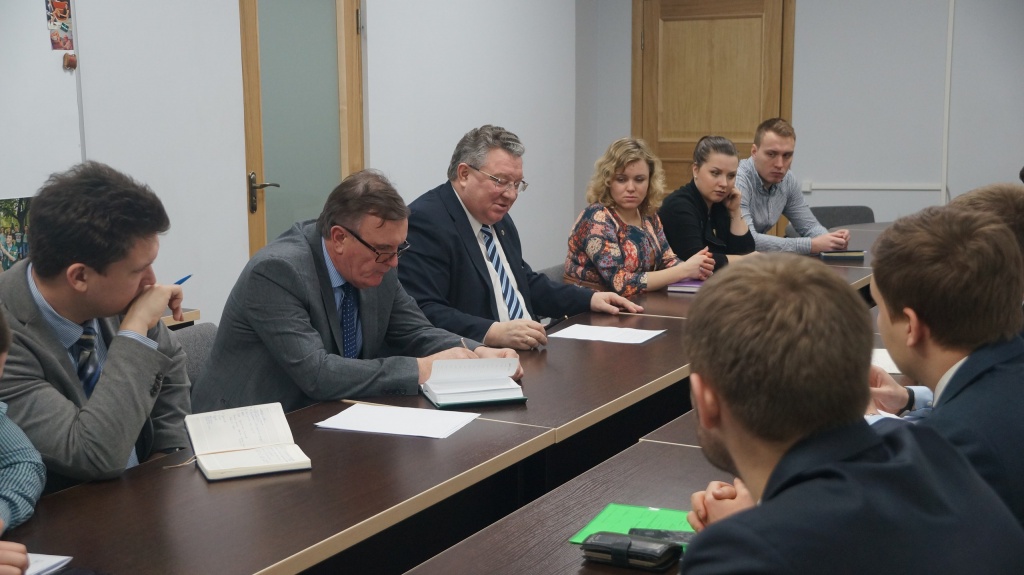 Заседание совета по делам молодёжи Заседание совета по делам молодёжи