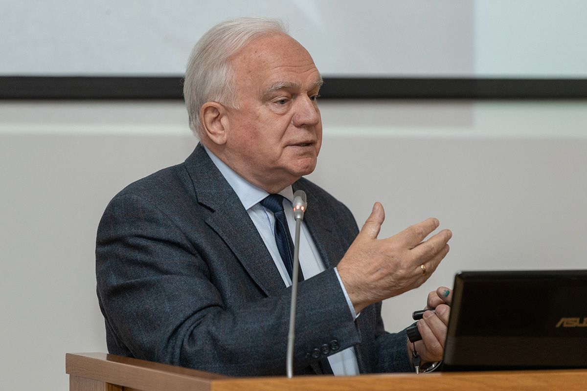 Академик В.А. Черешнев рассказал о Нобелевских лауреатах по теории иммунологии 