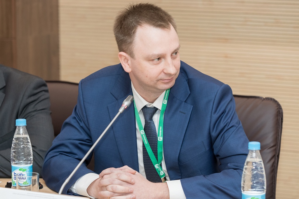 В дискуссии принял участие заместитель директора Департамента государственной политики в сфере высшего образования В.С. Тимонин