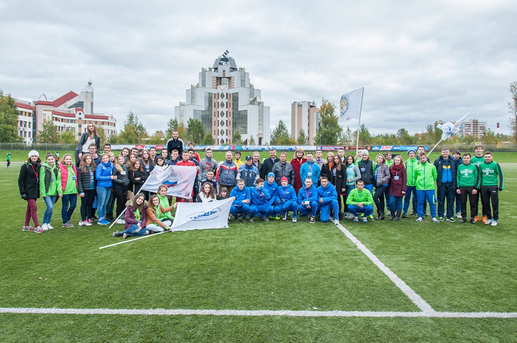 Участники третьего мини-турнира Национальной студенческой футбольной лиги в Санкт-Петербурге
