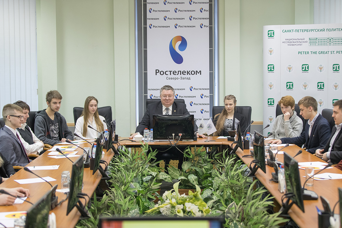 Ректор СПбПУ рассказал об искусственном интеллекте на Всероссийском открытом уроке Ректор СПбПУ рассказал об искусственном интеллекте на Всероссийском открытом уроке