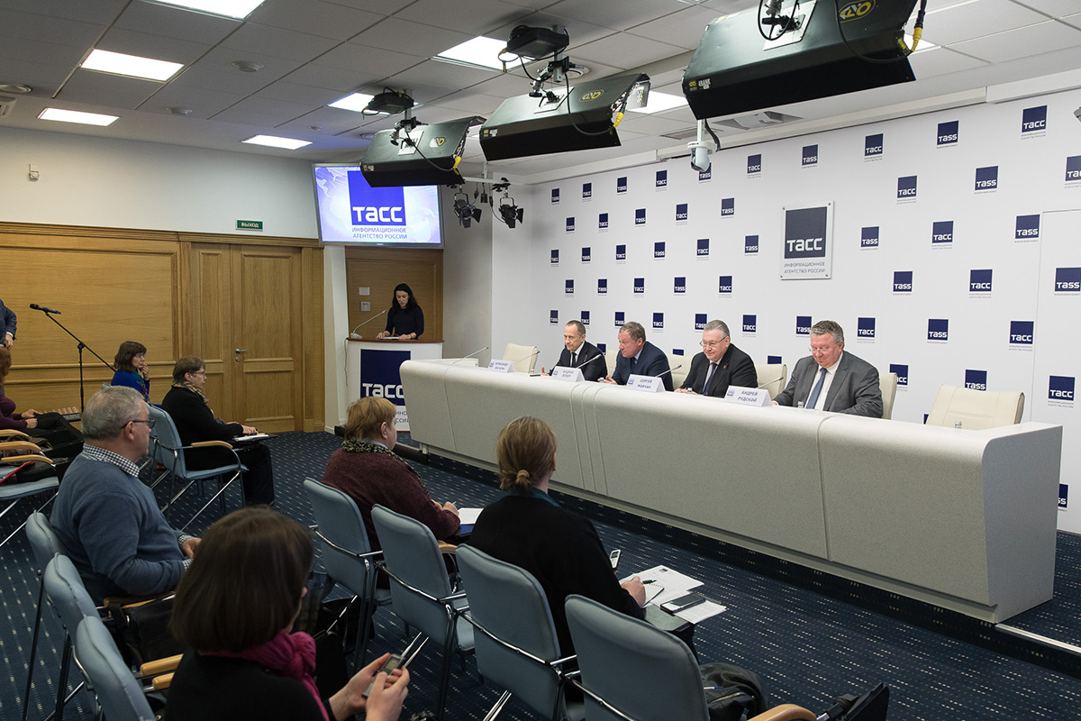 Слева направо - в пресс-конференции приняли участие Андрей РУДСКОЙ, Сергей МОВЧАН, Андрей БЛЕЕР и Александр ВАТАГИН 