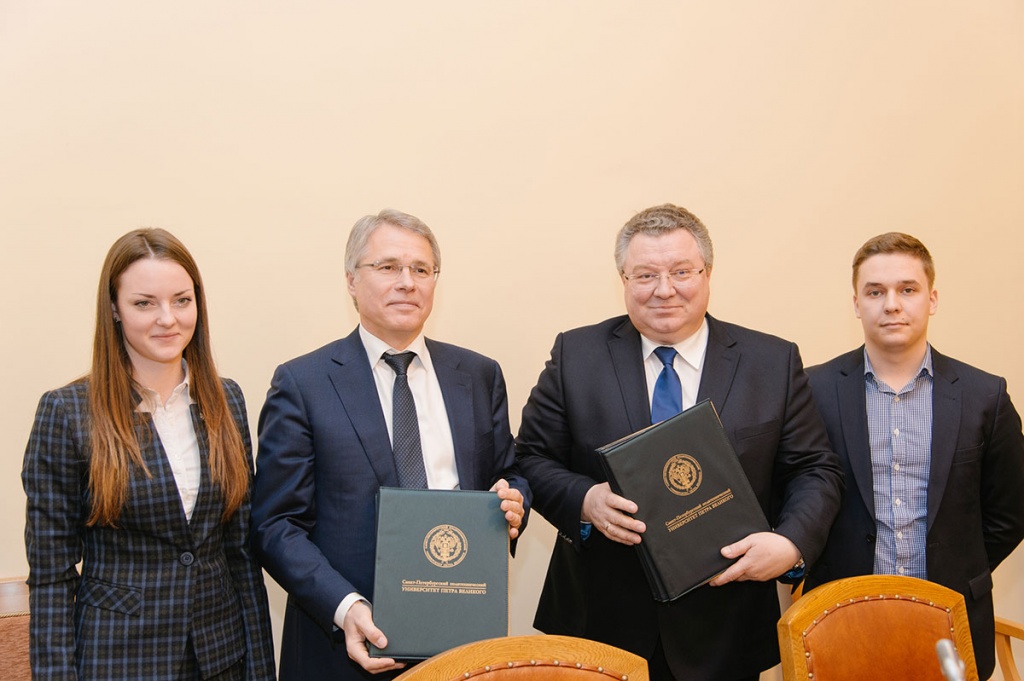 Подписаны соглашения о дружбе и сотрудничестве, в том числе между студенческими организациями обоих университетов Подписаны соглашения о дружбе и сотрудничестве, в том числе между студенческими организациями обоих университетов