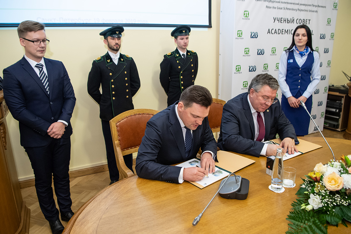 Политех и Почта России заключили соглашение о сотрудничестве 