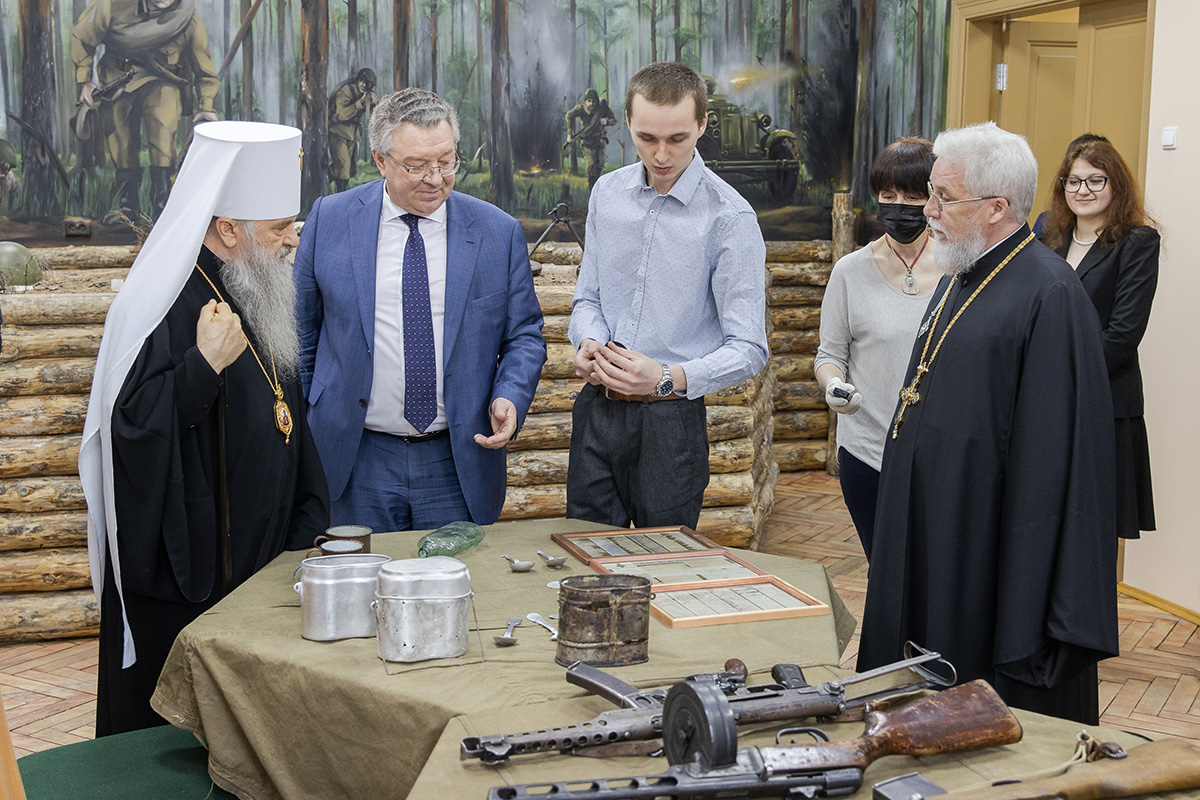 Предметы вооружения и быта воинов Ленинградской армии народного ополчения, найденные политехниками в местах боев в Ленинградской области и Карелии 