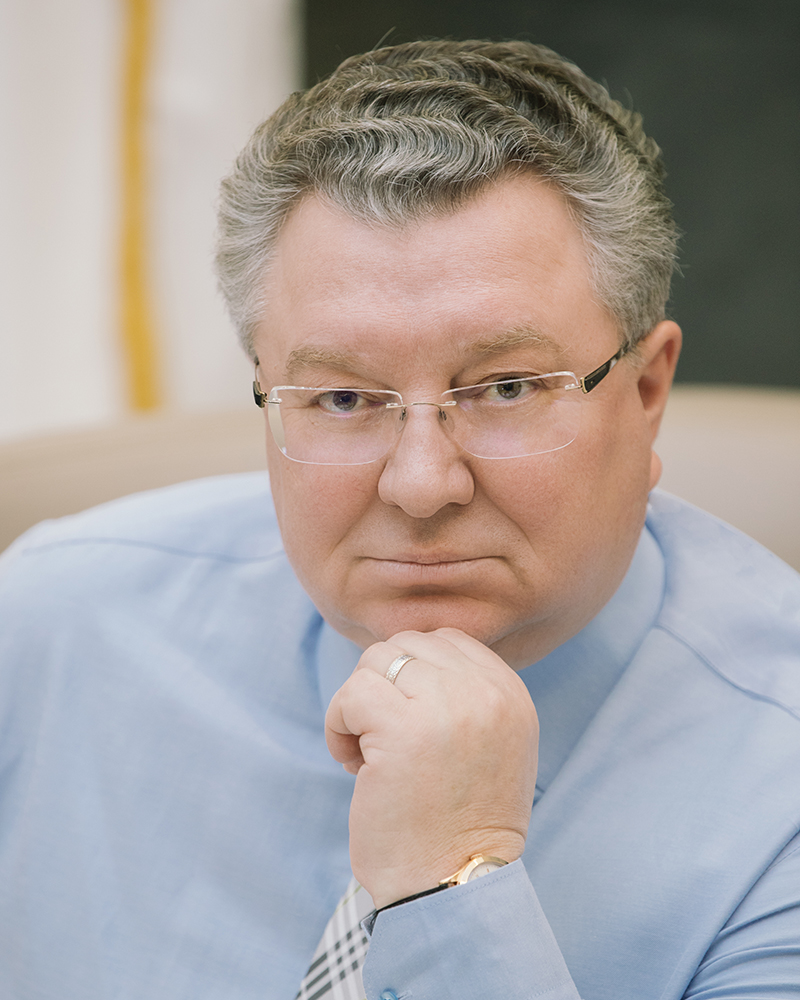 Фамилия ректора