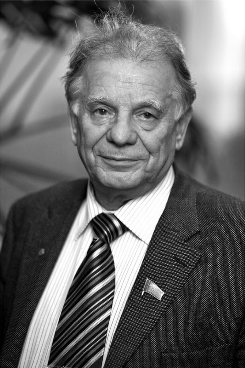 Жорес Иванович Алфёров Жорес Иванович Алфёров