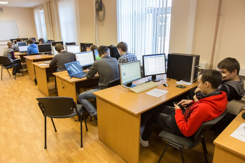 ИКНТ реализует практико-ориентированный подход к обучению студентов ИКНТ реализует практико-ориентированный подход к обучению студентов