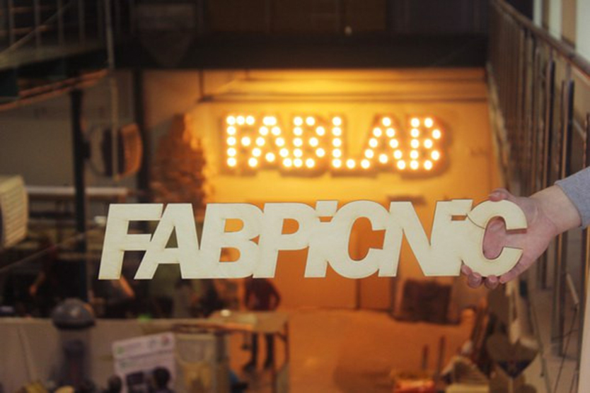 Sveglab_fabpicnic.jpg Sveglab_fabpicnic.jpg