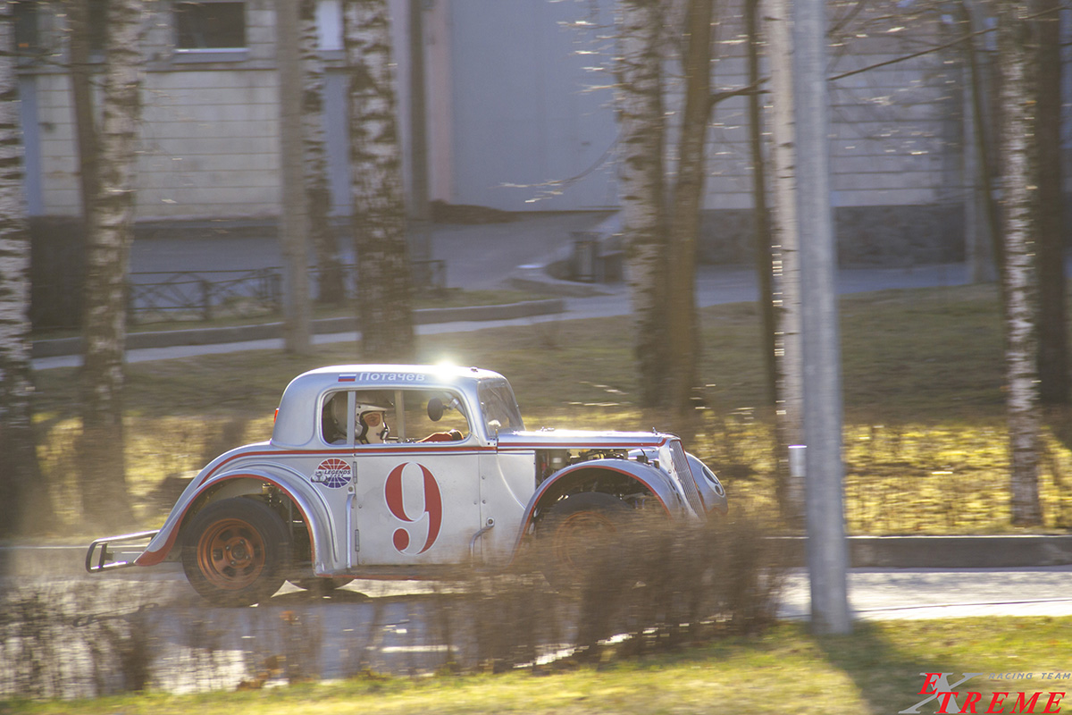 Legends Russian Series приняла участие и в автомногоборье, и в автосалоне 