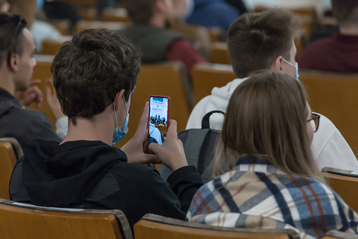 Политех – единственный вуз в России, реализующий стратегию мультидисциплинарной подготовки будущих инженеров посредством музыкального искусства. Похожая практика есть только в учебных заведениях Кембриджа Политех – единственный вуз в России, реализующий стратегию мультидисциплинарной подготовки будущих инженеров посредством музыкального искусства. Похожая практика есть только в учебных заведениях Кембриджа