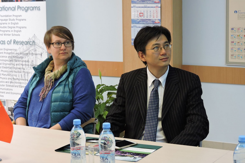 Представители Университета Цзяотун с интересом выслушали предложения российских коллег