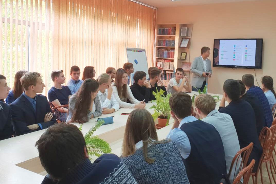 В профориентационных встречах СПбПУ в городах Сибири приняли участие более 2 тысяч школьников В профориентационных встречах СПбПУ в городах Сибири приняли участие более 2 тысяч школьников