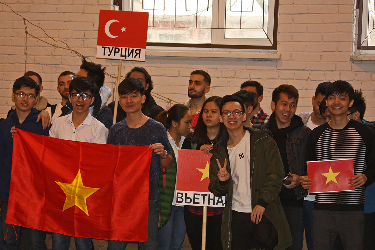 Участие в играх ежегодно принимают студенты из разных вузов и стран 