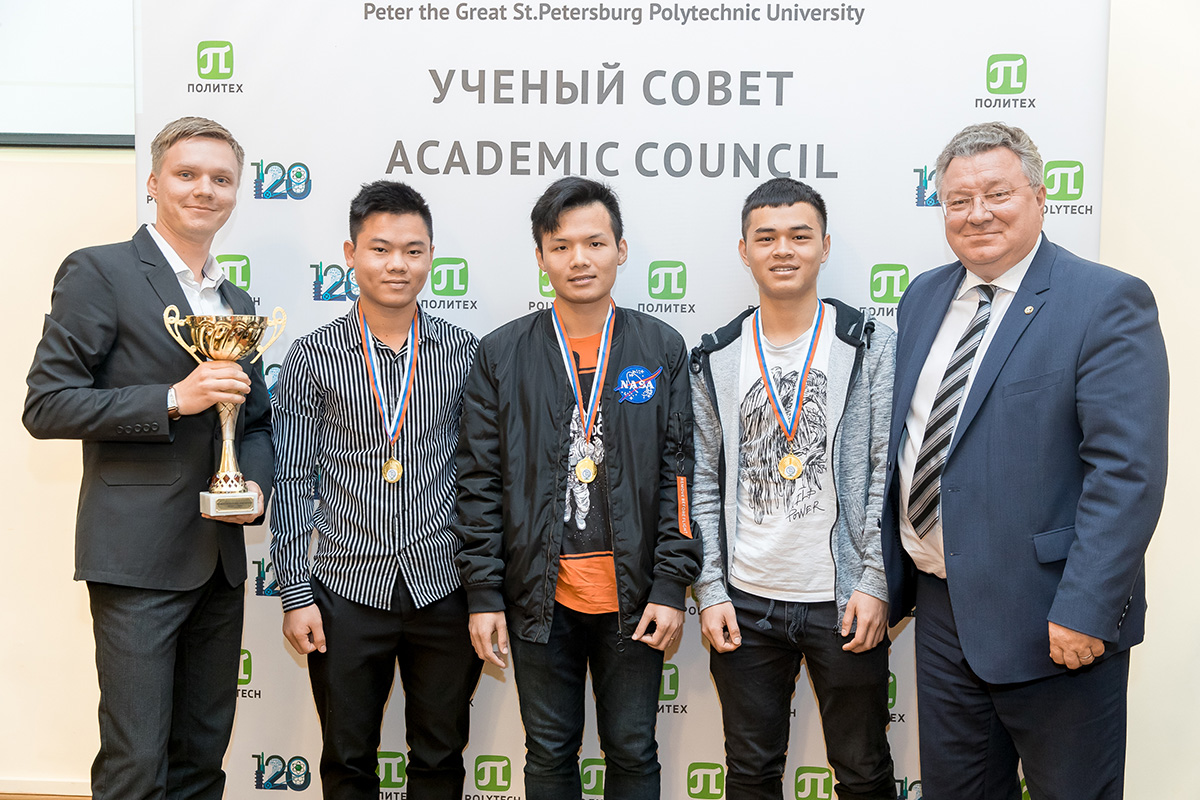 Студенты победили на межрегиональной олимпиаде «Творчество – основа развития региональной экономики» 