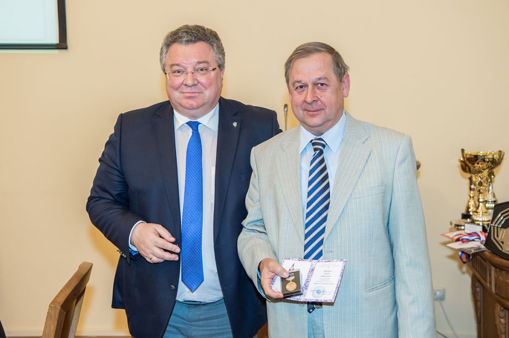 С.Б. Макаров был удостоен медали им. К.Э. Циолковского С.Б. Макаров был удостоен медали им. К.Э. Циолковского