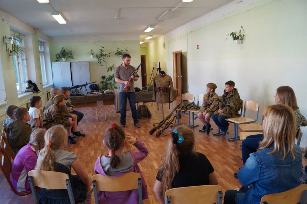Военно-исторический клуб Наш Политех проводит традиционные интерактивные уроки мужества