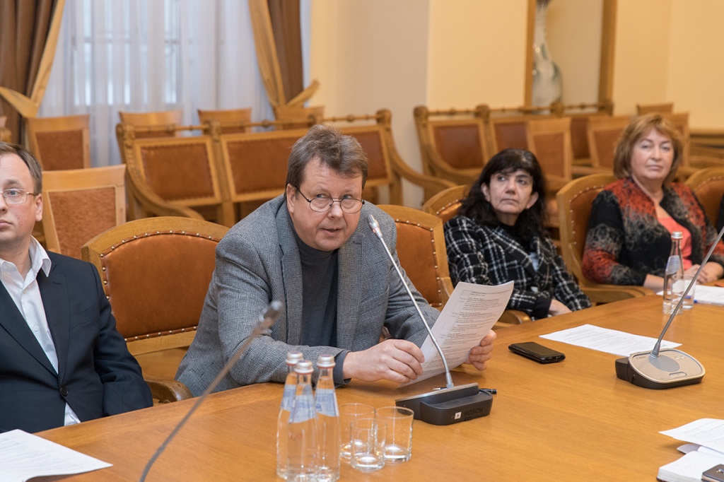 Представители 14 научных групп отчитались о своих достижениях Представители 14 научных групп отчитались о своих достижениях