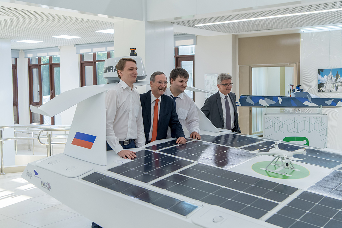 Кристоф Ляйтль оценил разработки аспирантов СПбПУ Кристоф Ляйтль оценил разработки аспирантов СПбПУ