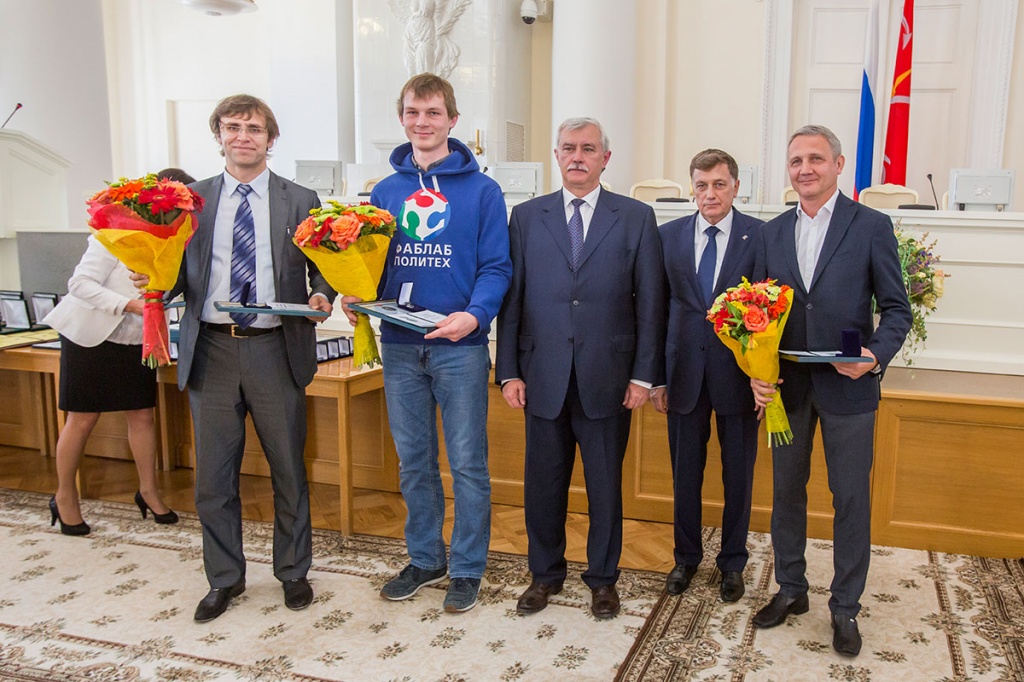 А.М. Кривцов,И. Асонов, Г.С.Полтавченко, В.С. Макаров, Д.Ю. Райчук А.М. Кривцов,И. Асонов, Г.С. Полтавченко, В.С. Макаров, Д.Ю. Райчук