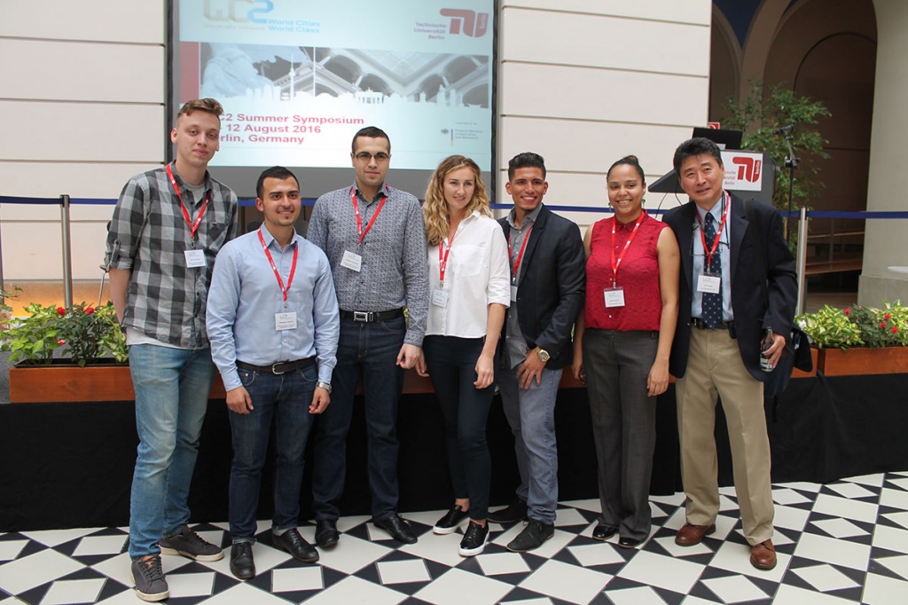 Международная команда молодых исследователей и экспертов