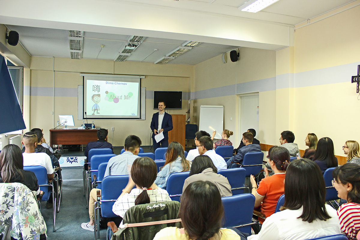 Участниками новой международной дополнительной образовательной программы стали 35 студентов из разных вузов Китая 