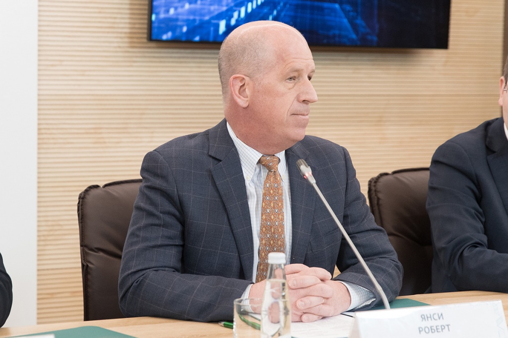 Вице-президент Altair Engineering, Inc. по развитию аддитивных технологий Роберт Янси Вице-президент Altair Engineering, Inc. по развитию аддитивных технологий Роберт Янси