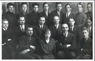 Преподаватели радиофизического факультетас выпускниками 1930 года
