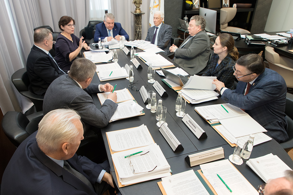 Участники заседания наблюдательного совета СПбПУ 