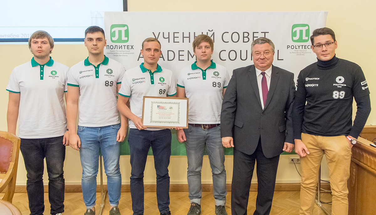 Команда Polytech Solar Team завоевала приз на международных инженерных соревнованиях American Solar Challenge 2018 как лучшая команда-дебютант Команда Polytech Solar Team завоевала приз на международных инженерных соревнованиях American Solar Challenge 2018 как лучшая команда-дебютант