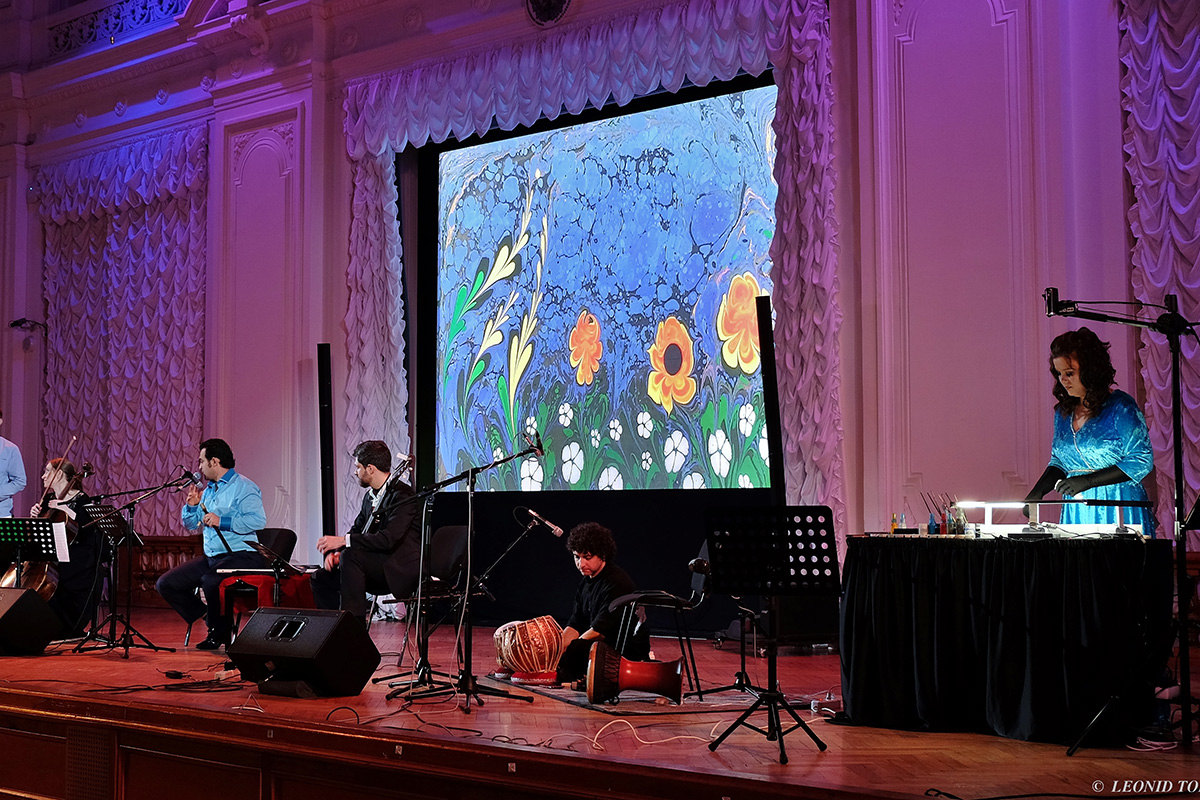 Музыка и живопись впервые соединились в Белом зале