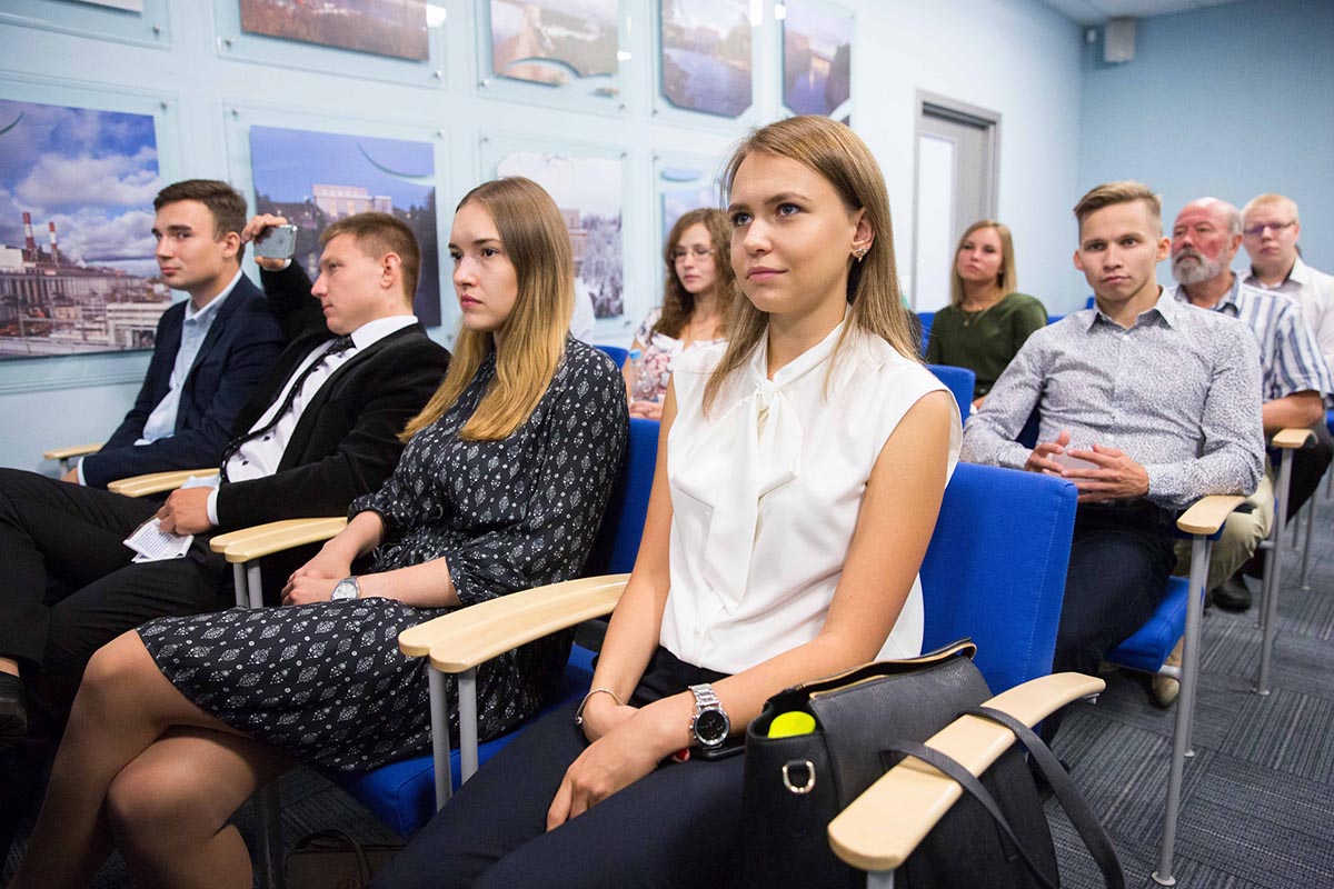 Конкурс проводится среди выпускников энергетических вузов Северо-Запада