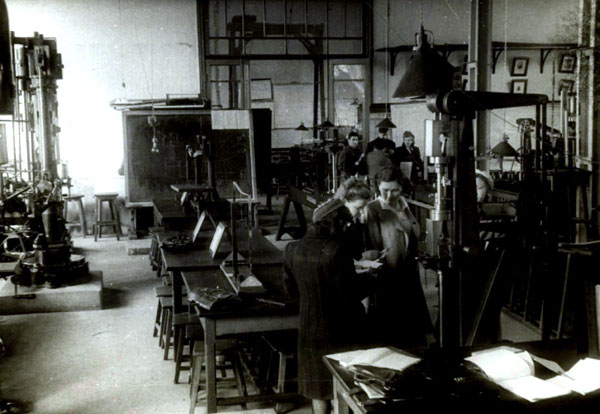 Лабораторные работы по сопромату, 1943 г