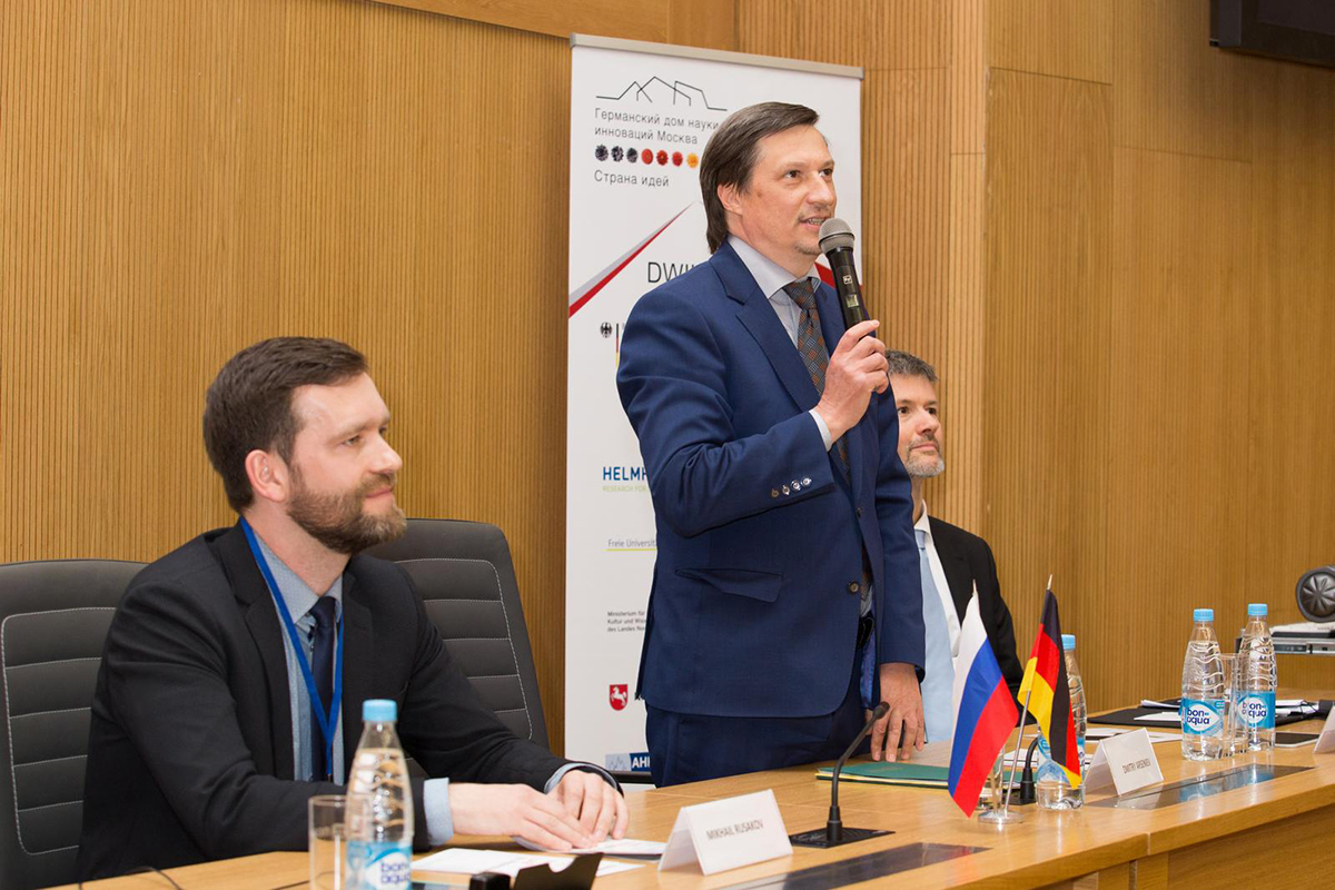 Гостей и участников Falling Walls Lab приветствовали организаторы соревнования Гостей и участников Falling Walls Lab приветствовали организаторы соревнования