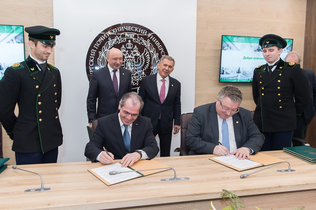  В рамках официального визита президента Республики Татарстан был подписан ряд соглашений о сотрудничестве