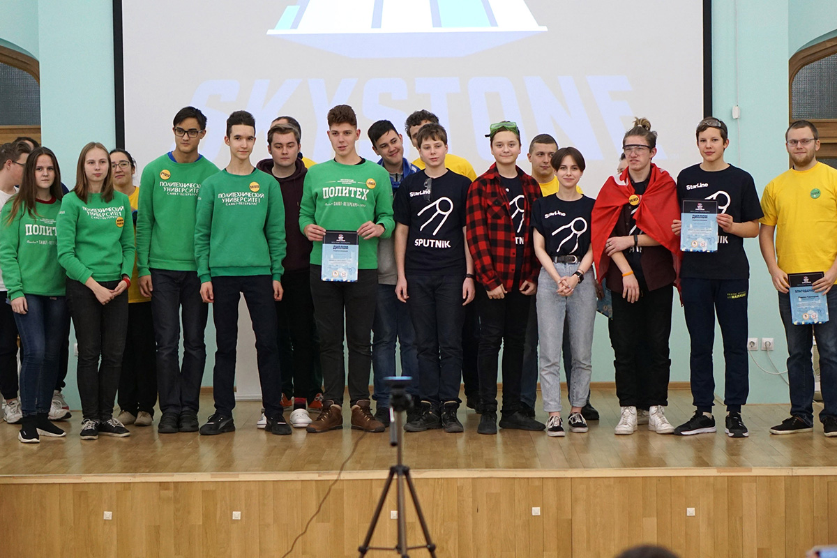 Команда Политеха победила в Лиге Санкт-Петербурга по робототехнике First Tech Challenge Команда Политеха победила в Лиге Санкт-Петербурга по робототехнике First Tech Challenge